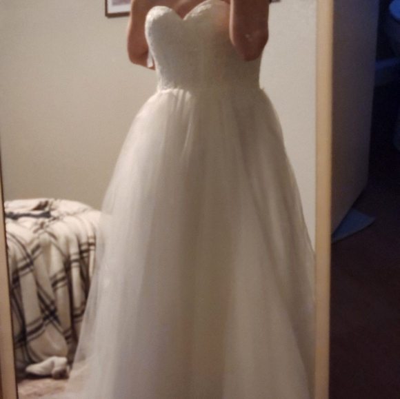 David's Bridal Ivory Strapless Corset dress - Picture 6 of 10